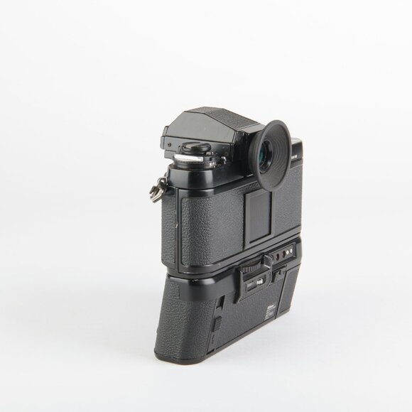 Nikon F3 HP 35mm PRO Film Camera Kit MD-4, Ai 50mm f 1.4, TC-201 NEAR MINT!!! - Picture 4 of 15